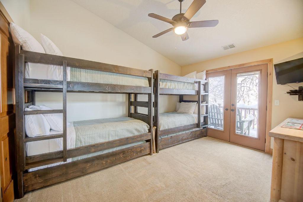 Engen Hus Bed and breakfast